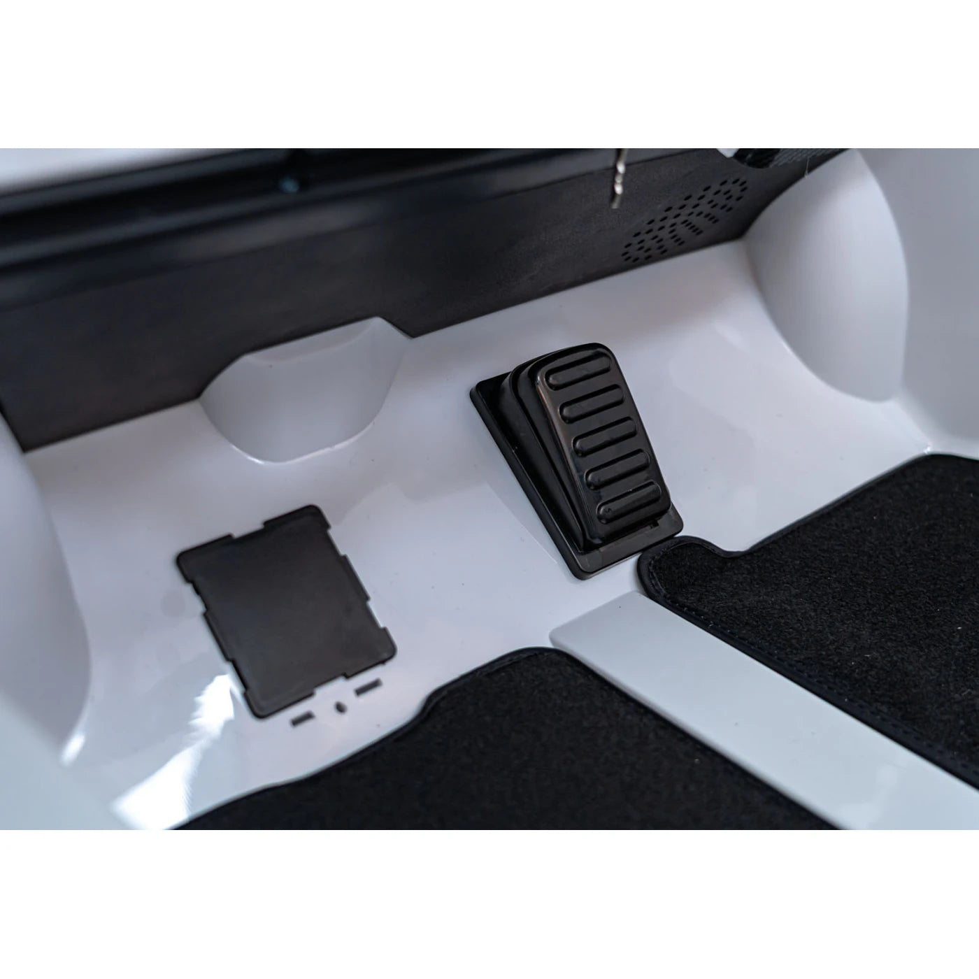 LAMBORGHINI REVUELTO XL WHITE 24V