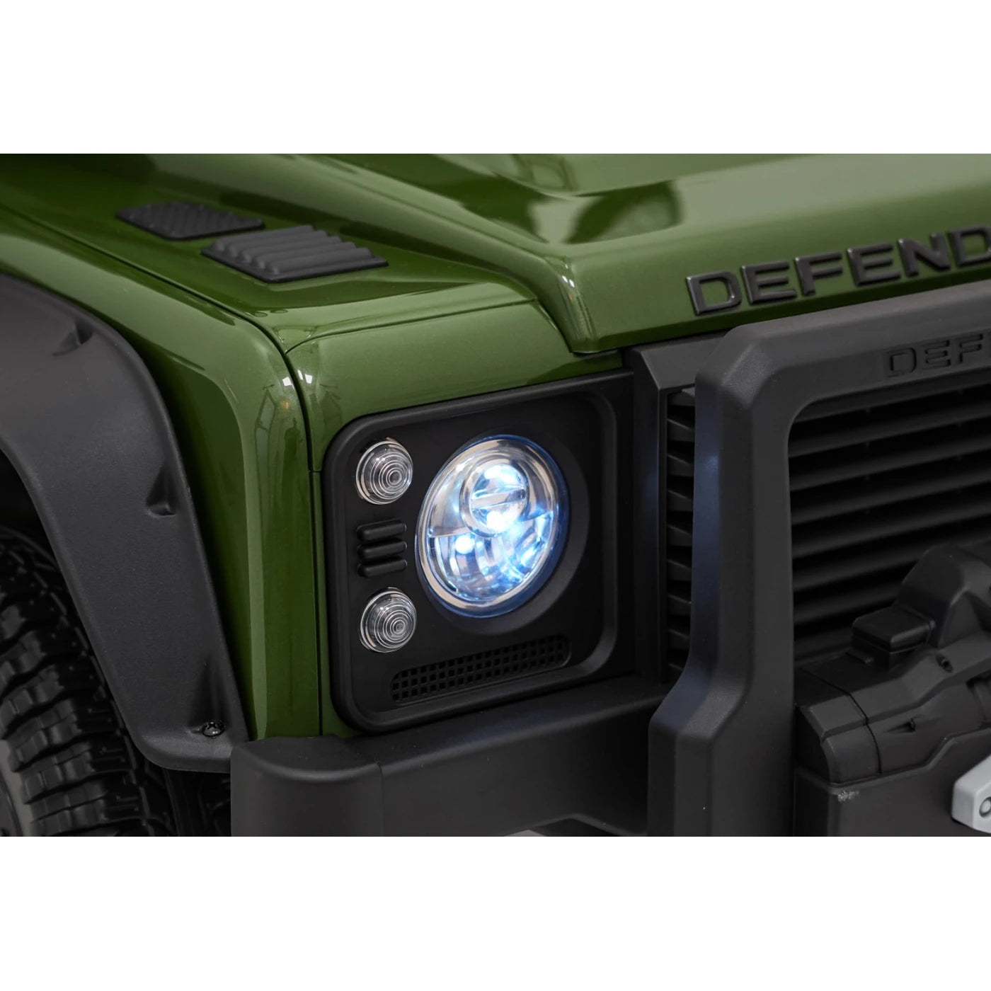LAND ROVER DEFENDER 110 SVX GREEN 24V