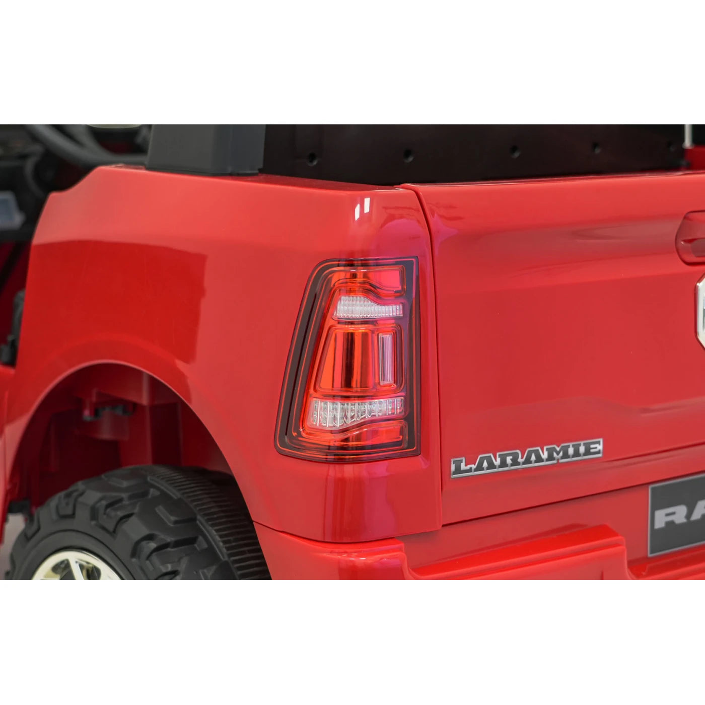 DODGE RAM 3500 RED 24V