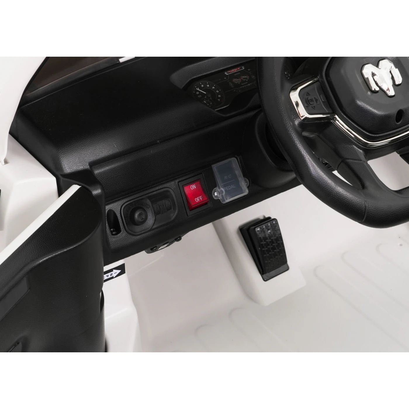 DODGE RAM 3500 WHITE 24V