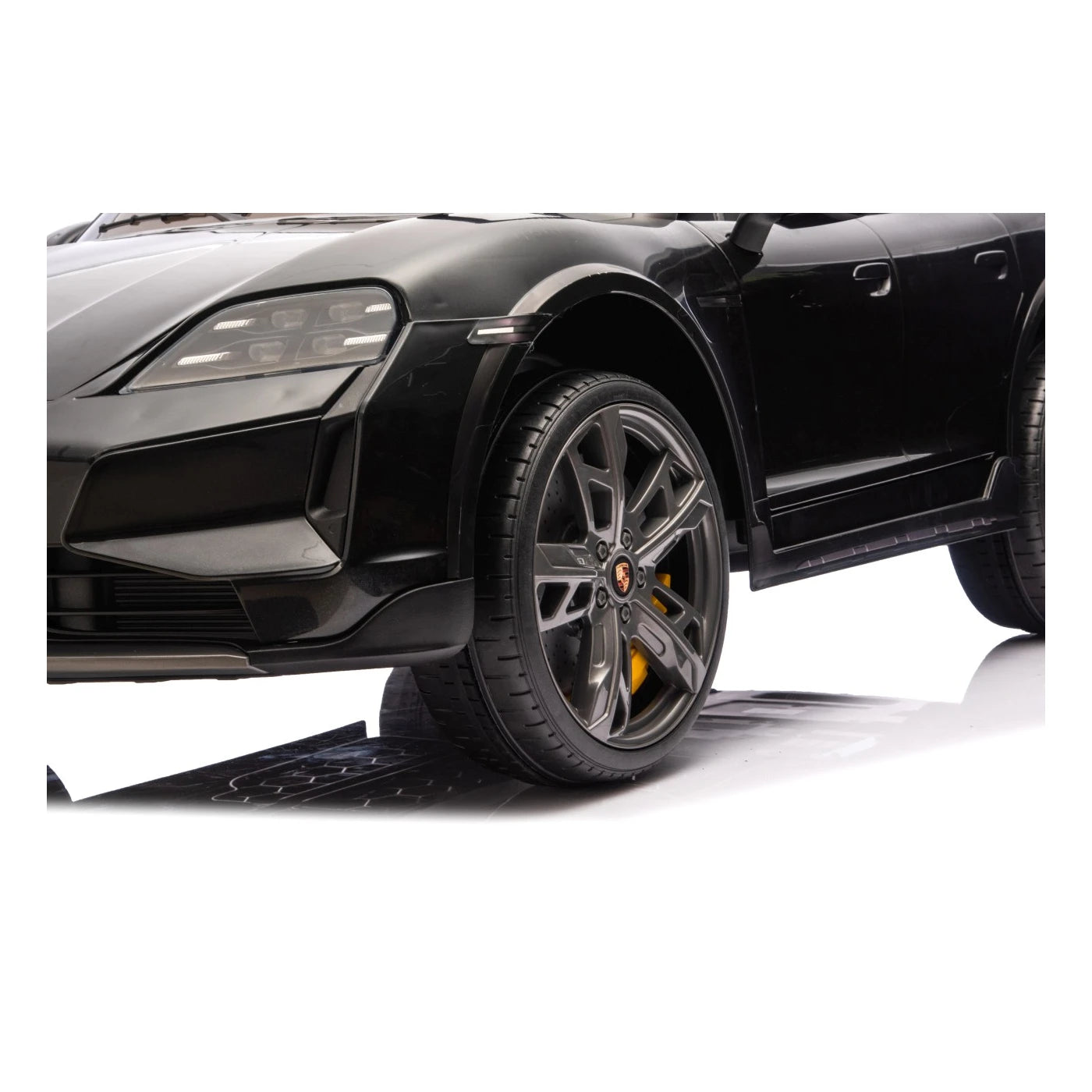 PORSCHE TAYCAN TURBO S BLACK 24v