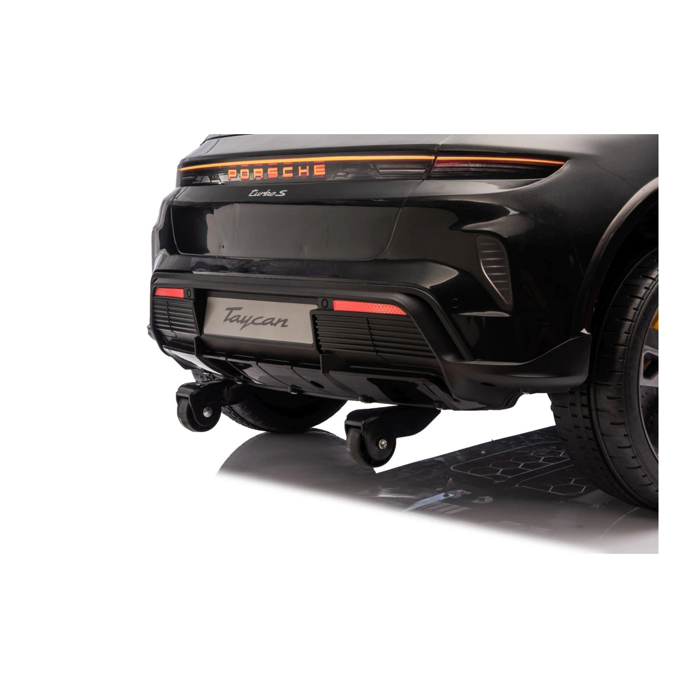 PORSCHE TAYCAN TURBO S BLACK 24v