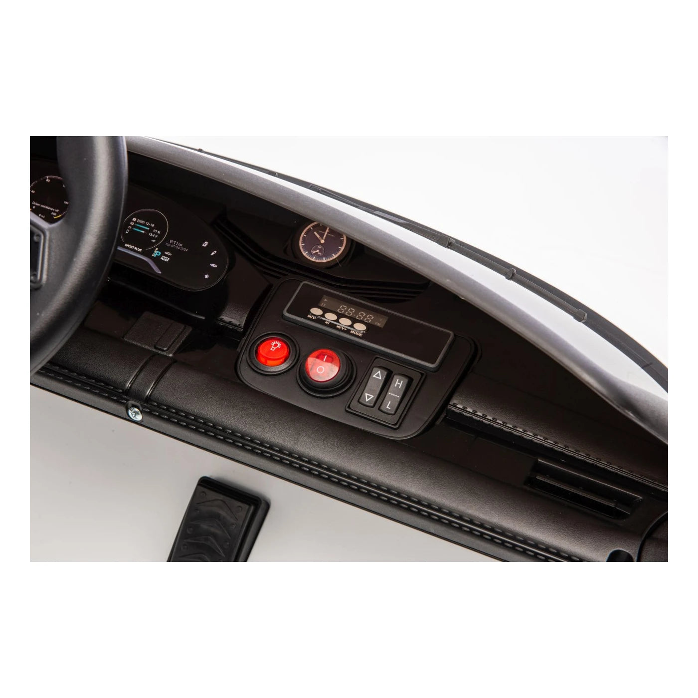 PORSCHE TAYCAN TURBO S WHITE 24v