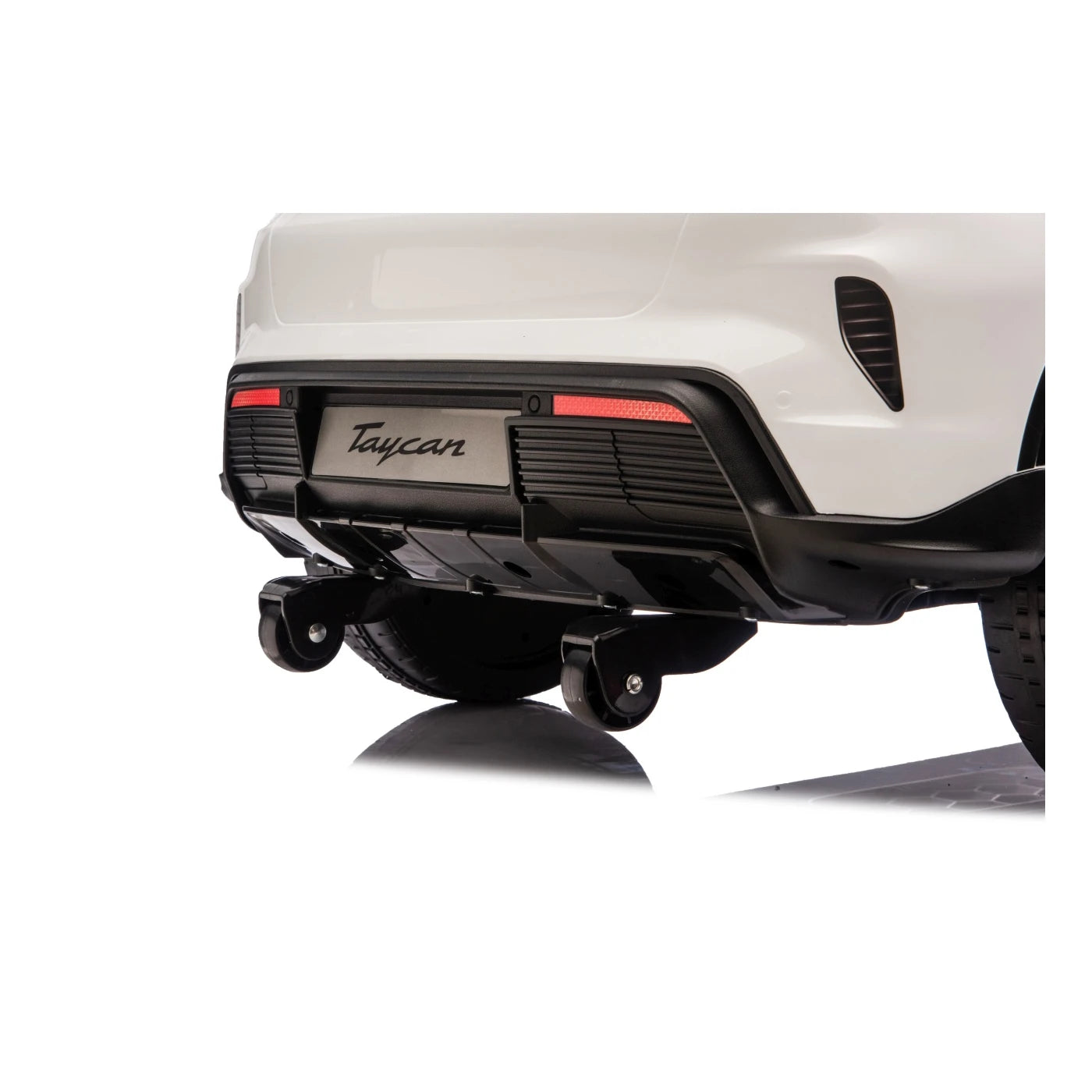 PORSCHE TAYCAN TURBO S WHITE 24v