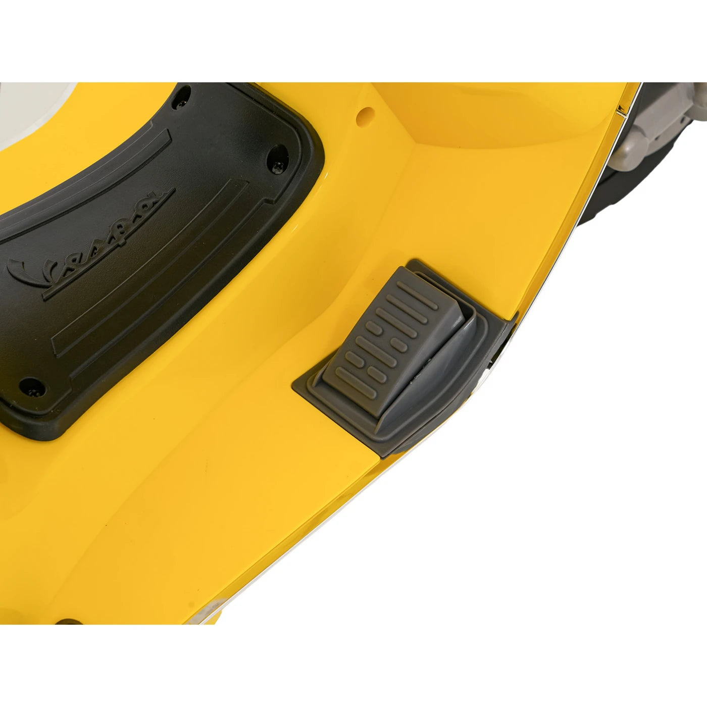 SCOOTER VESPA ROMA YELLOW 12v